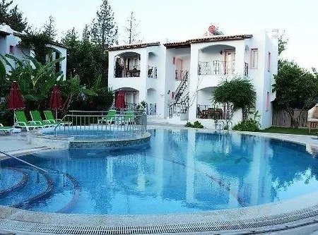 Nergis Hotel apartamentowy Bitez