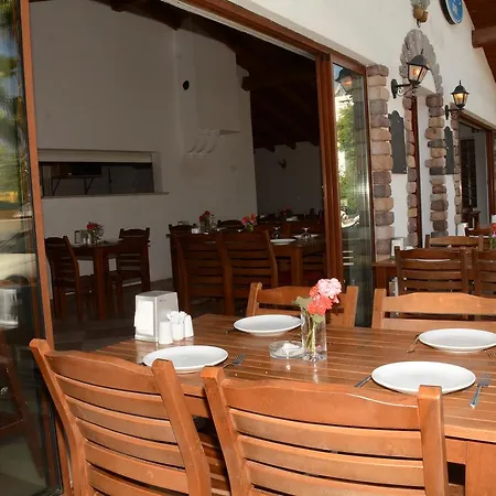 Apartahotel Nergis Bitez