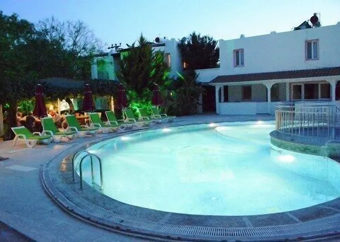 Nergis Aparthotel 4*