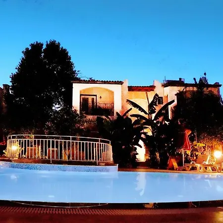 Villa Nergis Lägenhetshotell 4*