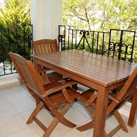 Aparthotel Villa Nergis 4*