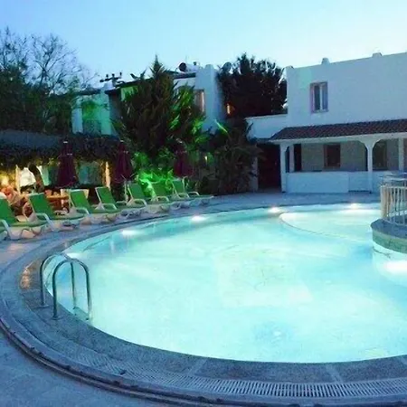 Nergis Aparthotel 4*