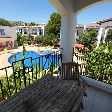 Apartahotel Nergis 4*