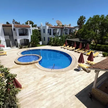Nergis Apartmanhotel 4*