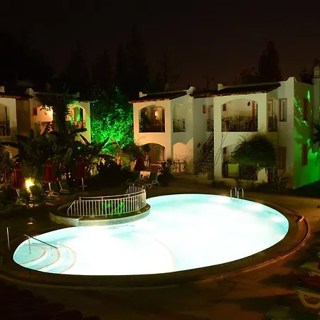 Aparthotel Nergis 4*