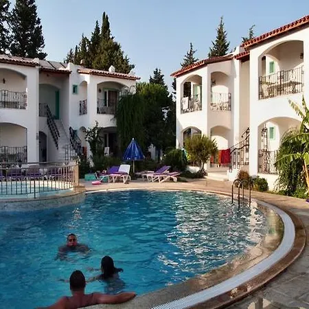Nergis Apartmanhotel 4*